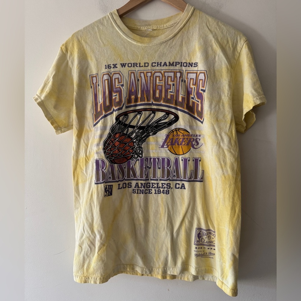 Mitchell & Ness Los Angeles Lakers Yellow Tie‎ Dye Graphic Tee